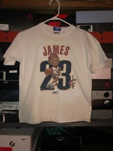 Reebok Lebron James Caricature Cleveland Cavaliers T Shirt Youth Medium M - Picture 1 of 3