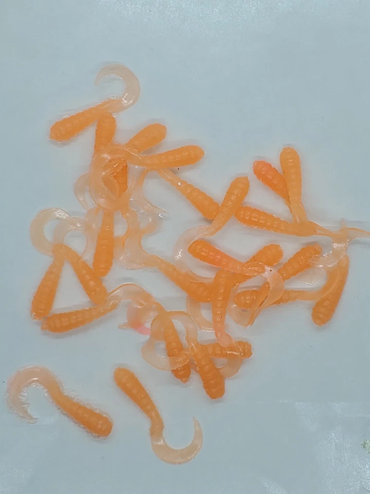 Paquete de 30 aparejos Nimrod's Tail Grubs GLOW CURL TWISTER TAIL 1" - Hecho en EE. UU. Elige el color Foto 1 de 1