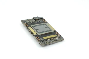 Nvidia Tesla V100 32GB SXM3 692-2G504-0200-000 Accélérateur Carte - Picture 1 of 6