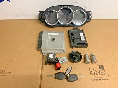 KIT (UP) SET SERRATURA ECU DACIA LOGAN 0.9 898CC H4B408 2016 - Immagine 1 di 4