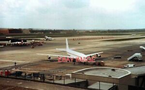 PHOTO  CANADIAN AIR FORCE BOEING 707 GATWICK AIRPORT THIS AIRCRAFT VISITED THE A