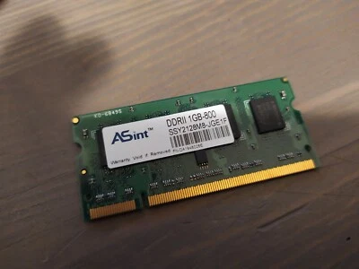 RAM SO-DIMM 1GB DDR2 ASINT DDRII 1GB-800 SSY2128M8-JGE1F PC2-6400S 800 MHz - Immagine 1 di 2