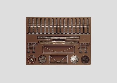 MäRKLIN MINI-CLUB 8199 O/T1+T2+T3 CATENARY SET FOR T1 + T2 + T3  Z GAUGE NEW - Bild 1 von 4