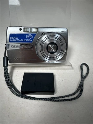 Olympus U1000 - Digital Camera - Tested - Purple Shade On Screen - Read‼️ - image 1 of 4