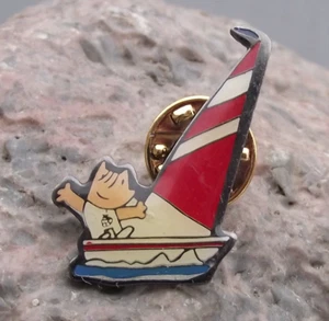 1992 Barcelona Summer Olympic Games Cobi Official Mascot Sailing Yacht Pin Badge - Picture 1 of 2