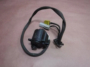 Jeep Wrangler TJ 98-00 Passenger SRS Restraint Disarm Switch 56010056AA - Picture 1 of 3