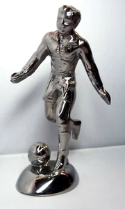 SOCCER PLAYER / FOOTBALL MASCOT / BONNET MASCOT / HOOD ORNAMENT CHROME PLATED - Picture 1 of 12
