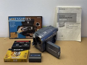 Sony CCD-TRV328 HI8 8mm Video8 camera Camcorder VCR Video Transfer No Charger - Picture 1 of 15