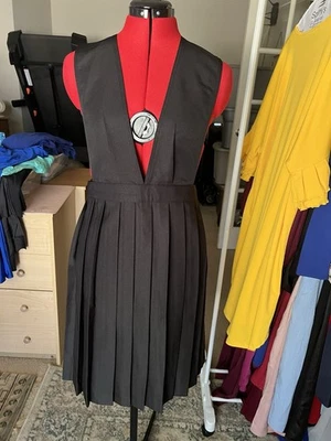 Jersey azul marino para niñas FT430T cuello en V plisado uniforme tostado francés tallas 16. Nuevo con etiquetas Foto 1 de 4