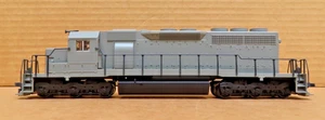 KATO HO Scale #37-010 EMD SD40 Locomotive - Undecorated - Picture 1 of 7