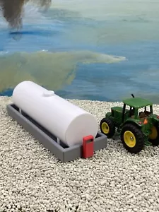 1:64 Scale Diesel Tank With Pump And Concrete Barrier Farm Toys + Construction - Picture 1 of 7