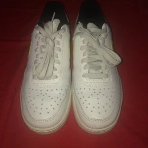 Größe 7,5 - Nike Court Vision Low White Barely Volt - Bild 1 von 5