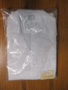 Meta White Lab Coat Size Large - Snap Front - Picture 1 of 5