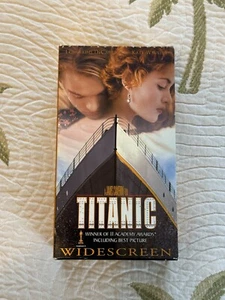 Vintage Used VHS 1998 TITANIC 1997 Widescreen THX Kate Winslet Leonardo DiCaprio - Picture 1 of 7