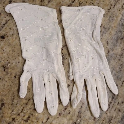 Guantes Formales Vintage Talla S 6.5 Crema Rayón 8.5" Bordados Flor Geométrica Foto 1 de 4
