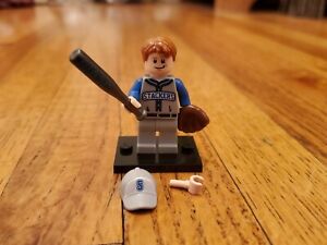 Red Hair Lego Minifigure Baseball Player Bat Glove Hat Extras Ginger Stackers 