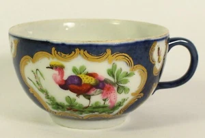 = 18th C Worcester Polychrome Tea Cup, Cobalt Blue & Gold, Exotic Birds & Bugs - Picture 1 of 20