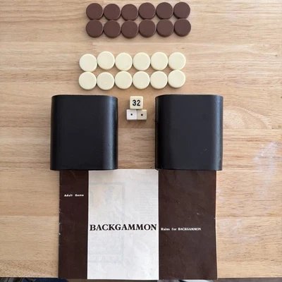 Piezas de repuesto vintage de backgammon tazas de dados marrón y crema *Leer* 12 y 12 Foto 1 de 3