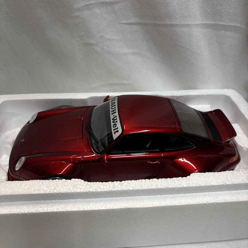 GT Spirit 1/18 Porsche 911/993 RWB - Cauda de pato vermelha - GT759 - Imagem 1 de 4