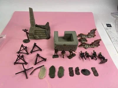 Juguetes 1:32 Siglo XXI Fuerzas del Valor Segunda Guerra Mundial Diorama Alemán y EE. UU. 25 + Piezas Foto 1 de 4