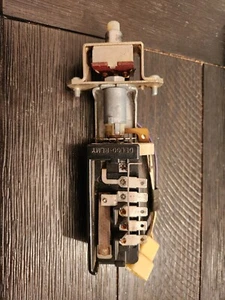 1959 1960 1961 1962 Cadillac Lighting Control Switch - 1995097 - Foto 1 di 13