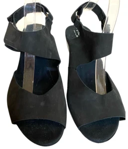Munro Fabiano Black Nubuck Whimsigoth Shoe with Hook and Loop Size 10.5 W - Picture 1 of 11