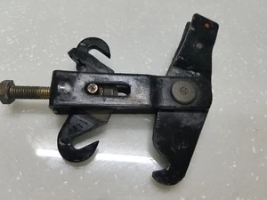 2004-2008 Chrysler Crossfire Parking Brake Cable Bracket Splitter - Picture 1 of 3