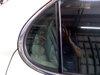 Vidrio de ventilación de puerta trasera derecha pasajero para 04-06 LEXUS ES330 103937520 Foto 1 de 4