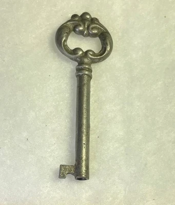 Vintage Skeleton Key w/ Fancy   Bow Cabinet Etc - Image 1 of 3