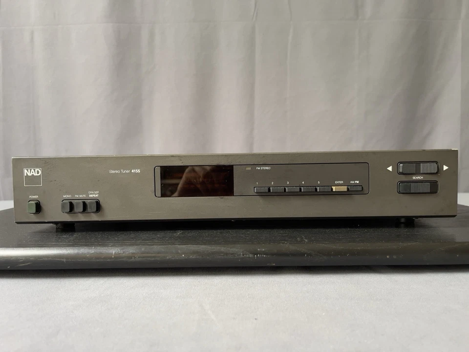 NAD 4155 Stereo Tuner - Vintage - - Image 1 of 4