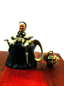 Antique Tony Wood Staffordshire RARE Black & White Little old lady Teapot - Picture 1 of 11