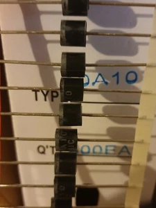 P1000M = 10A10 Diode 1000V 10A P6 HY RoHS (lot de 10) - Imagen 1 de 2