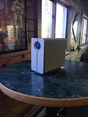 Almacenamiento RAID LaCie 2big Quadra 4 TB y copia de seguridad local • Reacondicionado Foto 1 de 3