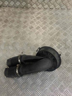 Manguera de admisión de aire Audi RS6 C7 2015-2018 4G0129616 Foto 1 de 4