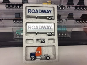 Winross Ford 9000 Roadway with Dbl. Van Trailers. New in Box - Picture 1 of 1