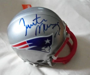 NFL : Curtis Martin Autographed New England Patriots mini helmet - In Box - Picture 1 of 1