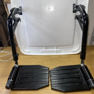 Invacare Economy Footrest for Standard Wheelchairs 1 Pair T93HEP - Picture 1 of 7