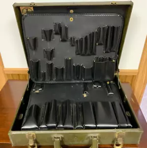 Custodia per attrezzi IBM Technician vintage metà secolo di Howe Industries Inc. - Foto 1 di 23