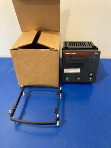 CONTROLADOR WATLOW SD4C-HCKE-AARG 14894 DC: 0645 TIPO CARCASA IP65/4X/12 - Imagen 1 de 6