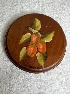 Erdbeeren Tole Gemälde handbemalt 5" runde Holz Plakette - Bild 1 von 4
