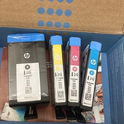 Original Instant Ink HP 902 schwarz gelb cyan magenta 4er-Pack Combo EXP 21.11.-01.22 - Bild 1 von 4