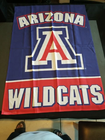 ARIZONA WILDCATS BEAUTIFUL 39.5"X27.5 BANNER FLAG BRAND NEW CONDITION WINCRAFT Cover