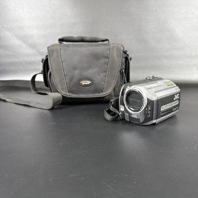 JVC Everio GZ-MG130U HDD 30GB Camcorder + Battery (READ) - Image 1 of 4