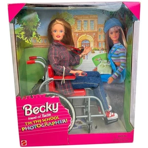 Muñeca fotógrafa escolar Friend Of Barbie Becky 20202 Mattel 1998 nueva sellada - Imagen 1 de 6