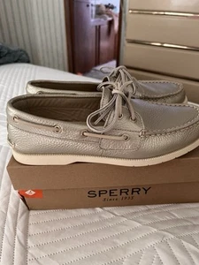 Sperry Top-Sider Women’s Size 7M Leather Pewter/Gold Slip On - Picture 1 of 7