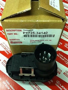 2014 - 2015 Tundra 7-Pin and 4-Pin Trailer Connector (PT725-34140) - Picture 1 of 2