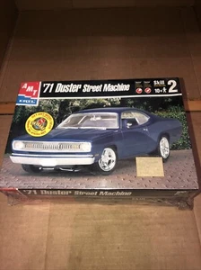 AMT ERTL 71 Duster Street Machine 1:25 Model Kit NEW In Original Shrink Wrap ! - Picture 1 of 6