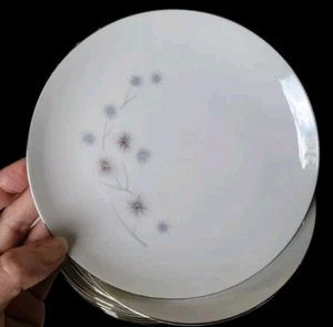 Creative Fine China of Japan 1014 Platinum Starburst Bread Butter Plates 6 5/8" - Picture 1 of 6