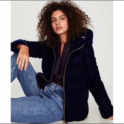 ZARA Ropa Exterior Básica Azul Noche Chaqueta de Terciopelo Abombado Invierno Abrigo Corto Talla L Foto 1 de 4