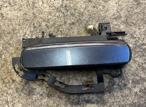 Türgriff links außen Audi A6 4F Griff Tür blau LZ7R 4F0837885 NORDLICHTBLAU - Picture 1 of 6